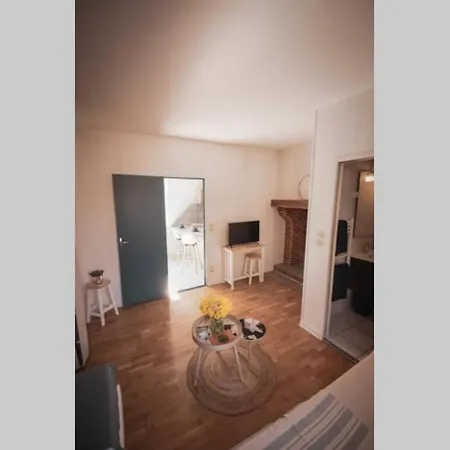 Appartement Marin Malouin,à 2 Pas De La Mer&d'intra Muros, Proche Gare. *